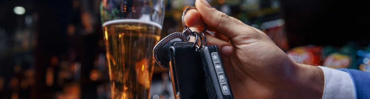drink-drive-cropped-image-drunk-man-talking-car-keys (Copy)
